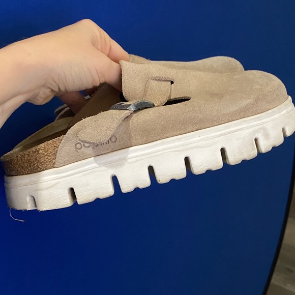 Papillio Birkenstock Cream Sole Clogs - Picture 3 of 7